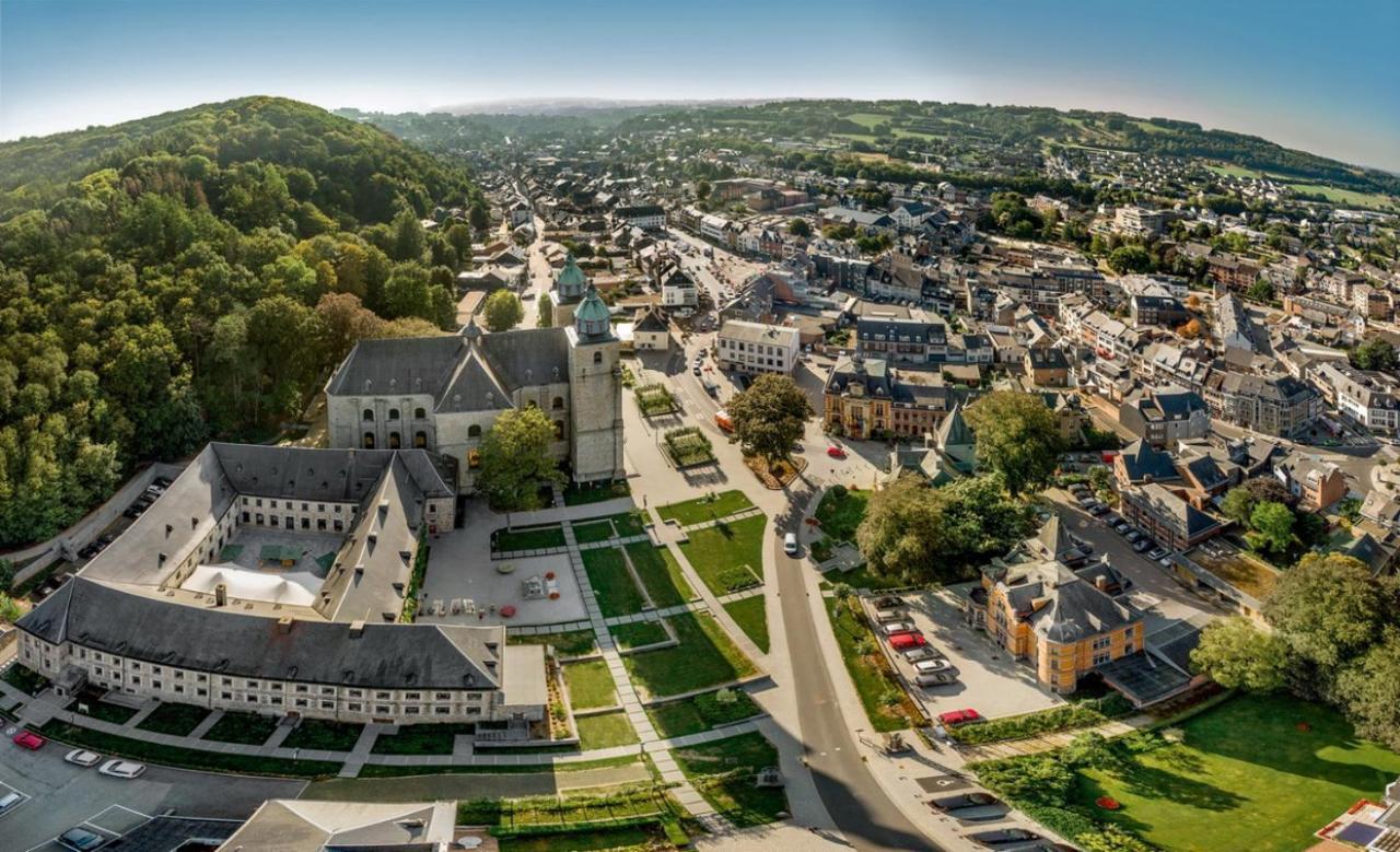 Les Suites De Meiz Stavelot Exterior photo